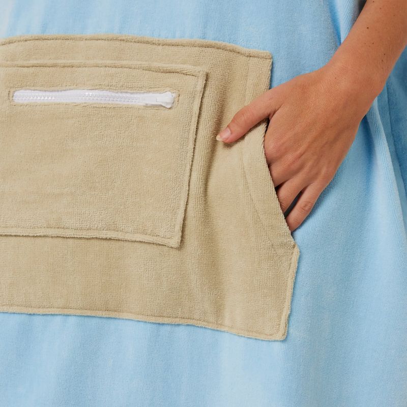 O&E - Skifteponcho med hette - Day Dream - Pale Blue